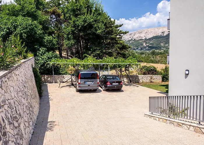 With Parking Spaces Baska, Krk - 19529 *