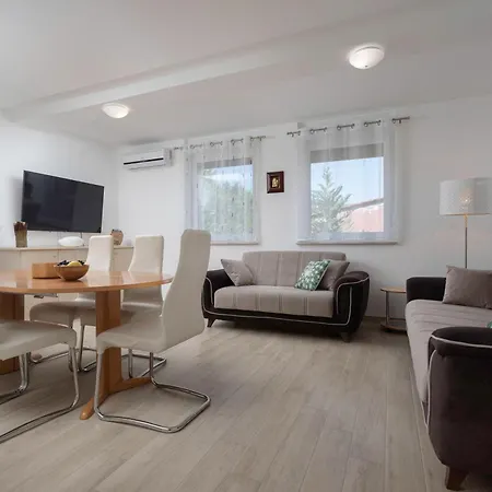 With Parking Spaces Baska, Krk - 19529 *