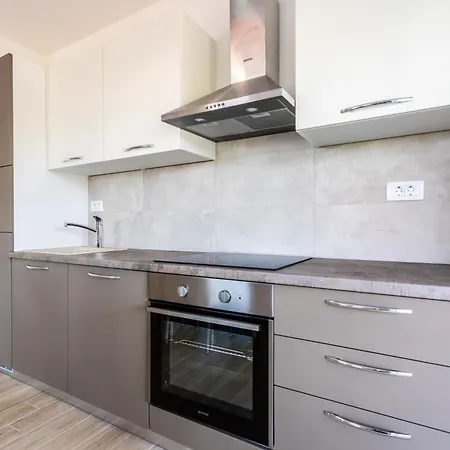 With Parking Spaces Baska, Krk - 19529 Lejlighed