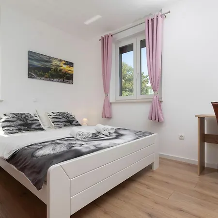 With Parking Spaces Baska, Krk - 19529 Baška