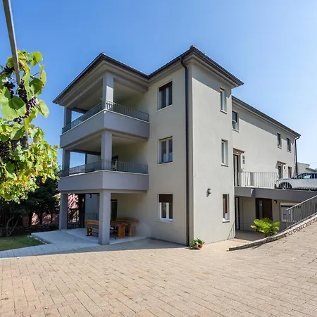 Lejlighed With Parking Spaces Baska, Krk - 19529 Baška